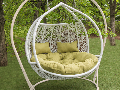 Hanging chairs